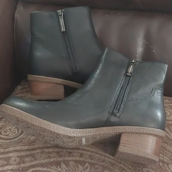 Dansko Black Leather Ankle Booties - Picture 5 of 7